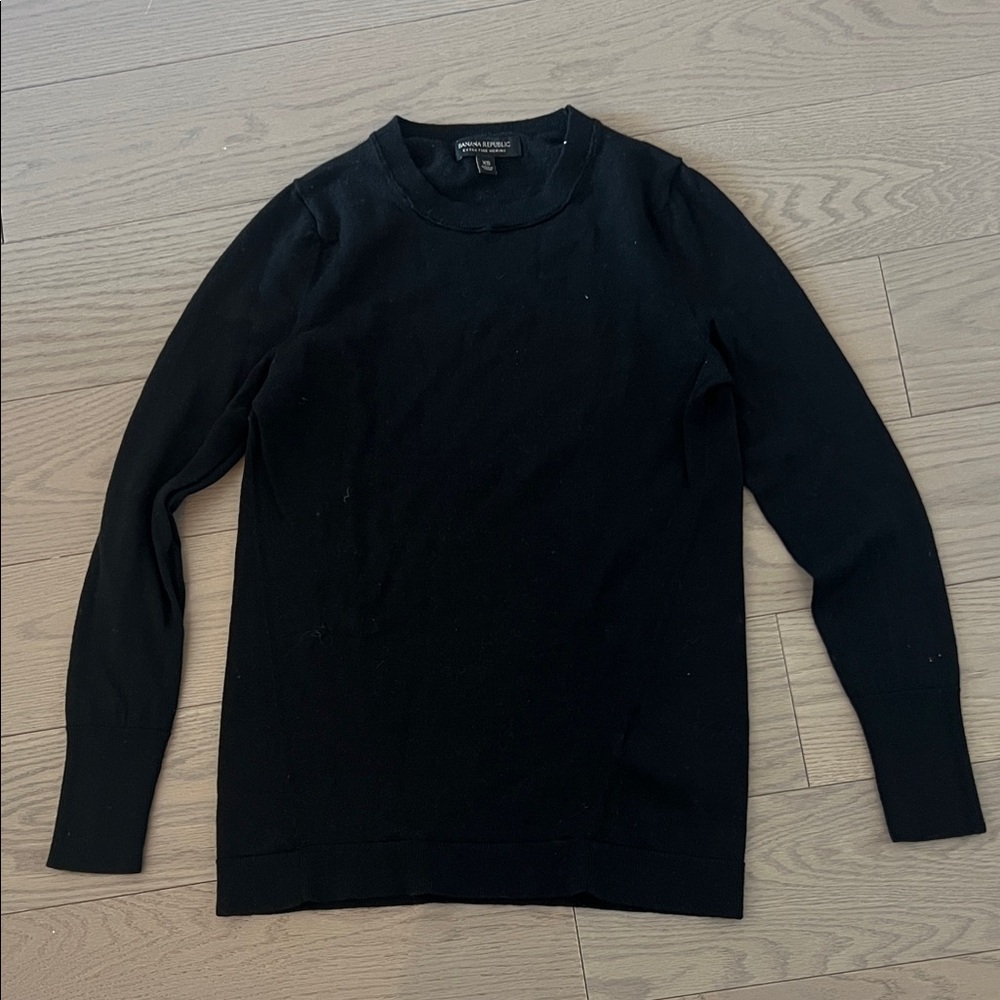 Banana Republic Black Crewneck Sweater